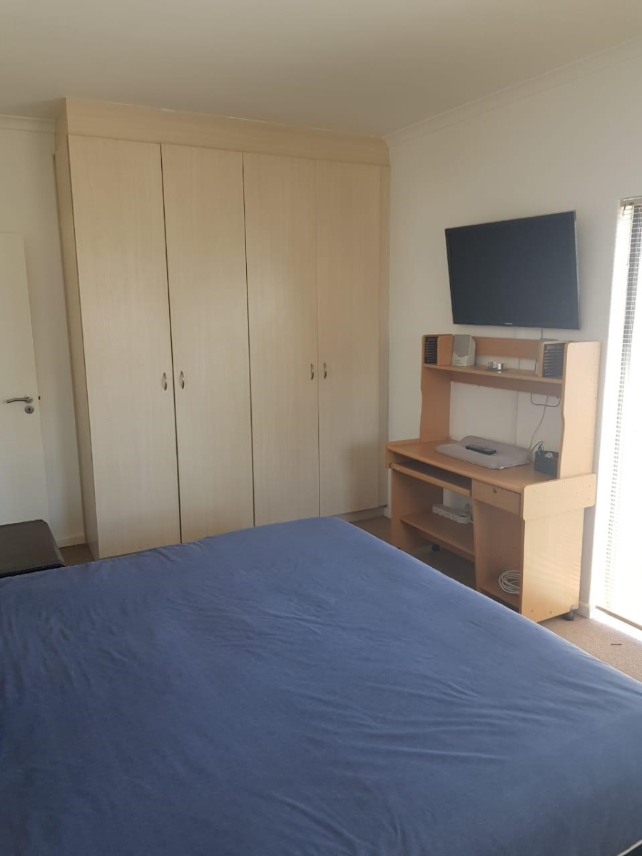 To Let 2 Bedroom Property for Rent in Burgundy Estate Western Cape